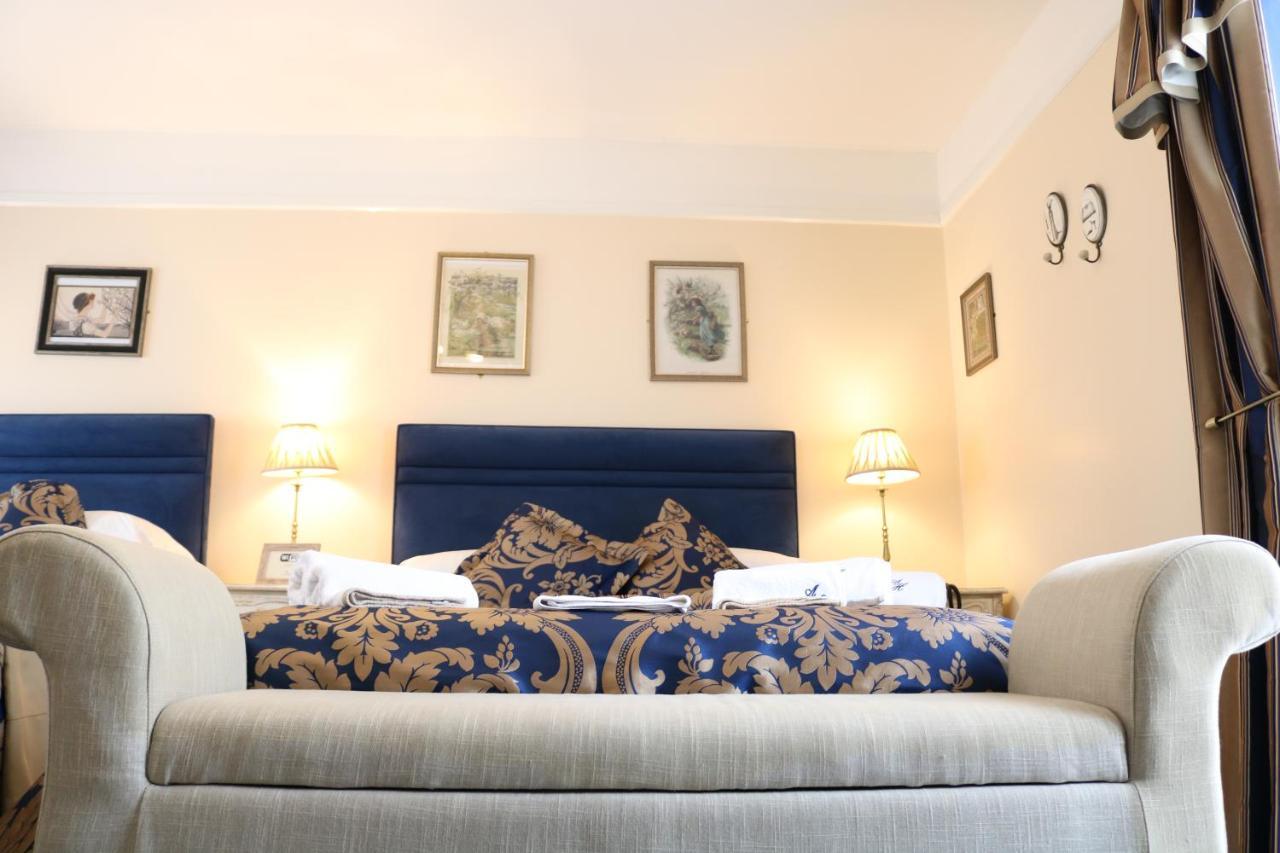 Abbington Hotel Stevenage Buitenkant foto